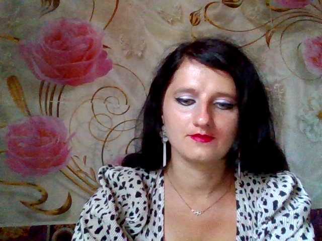 ArchiGirl live cam on UnifiedCams