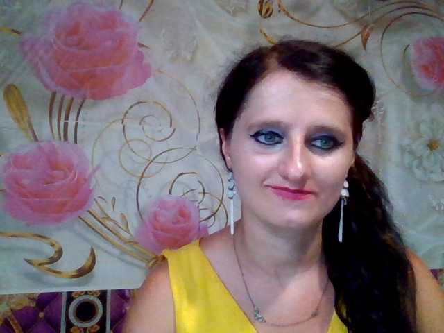 ArchiGirl live cam on UnifiedCams
