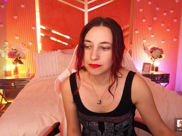 RoxyRayy live cam on BongaCams