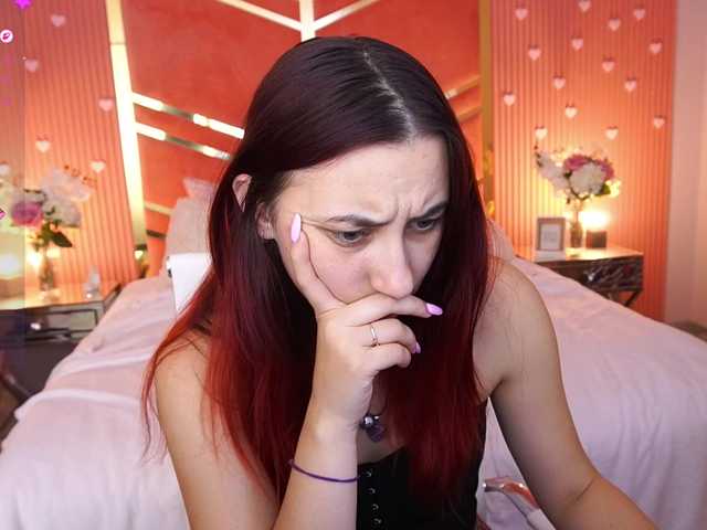 RoxyRayy live cam on BongaCams