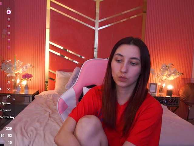 RoxyRayy live cam on BongaCams