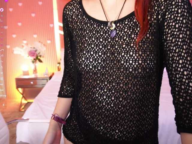 RoxyRayy live cam on BongaCams
