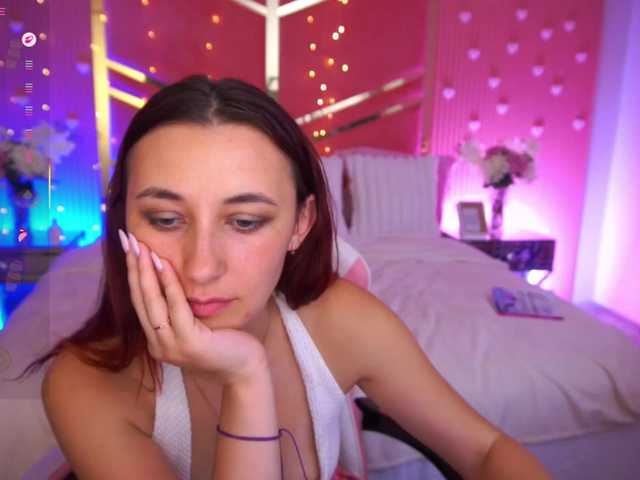 RoxyRayy live cam on BongaCams