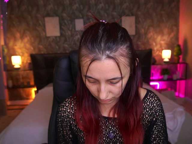 RoxyRayy live cam on BongaCams