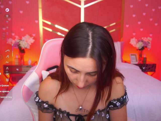 RoxyRayy live cam on BongaCams