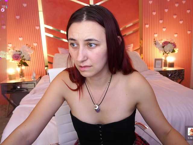 RoxyRayy live cam on BongaCams
