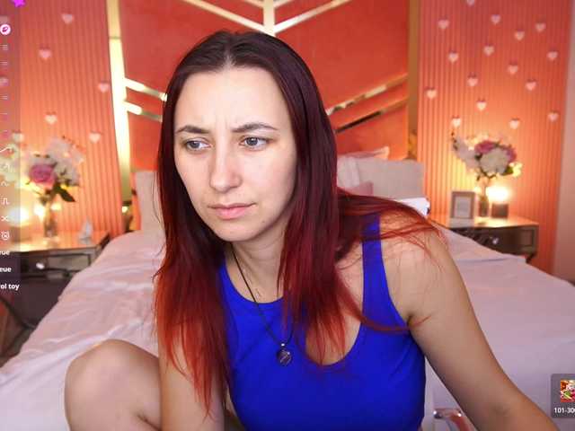 RoxyRayy live cam on BongaCams
