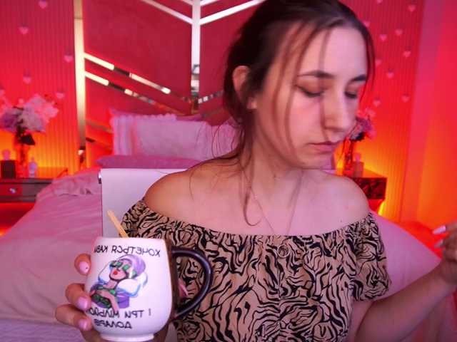 RoxyRayy live cam on BongaCams