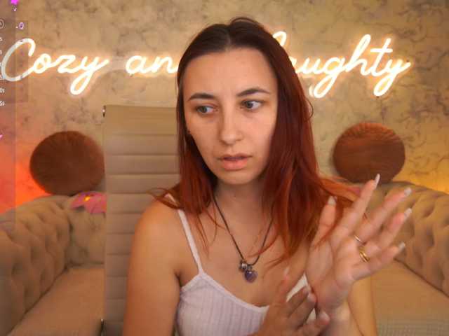 RoxyRayy live cam on BongaCams