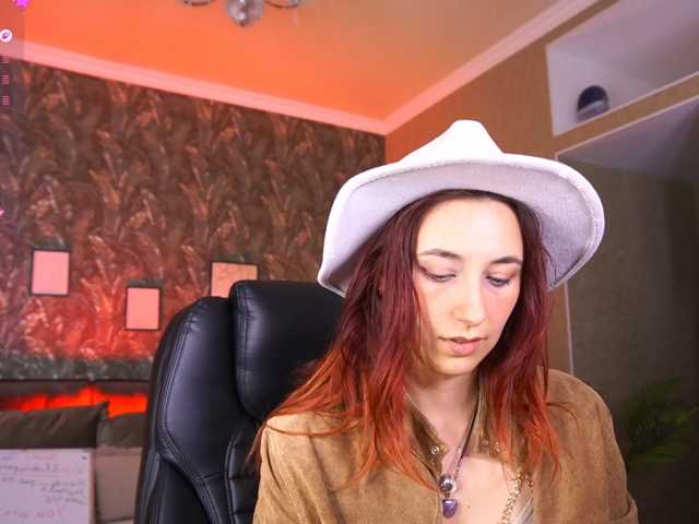 RoxyRayy live cam on BongaCams