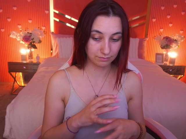 RoxyRayy preview