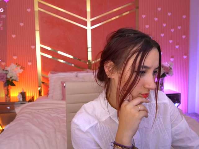 RoxyRayy, en directo ahora en BongaCams