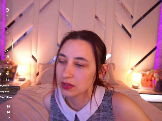 RoxyRayy live cam on BongaCams