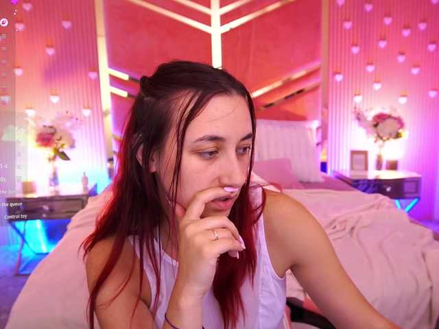 RoxyRayy live cam on BongaCams