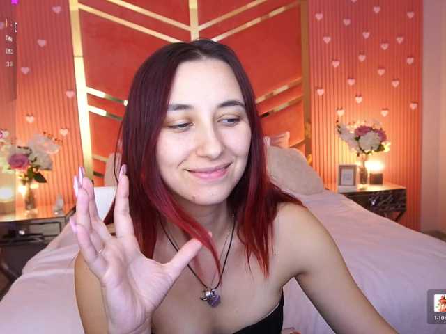 RoxyRayy live cam on BongaCams