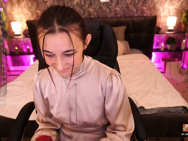 RoxyRayy live cam on BongaCams