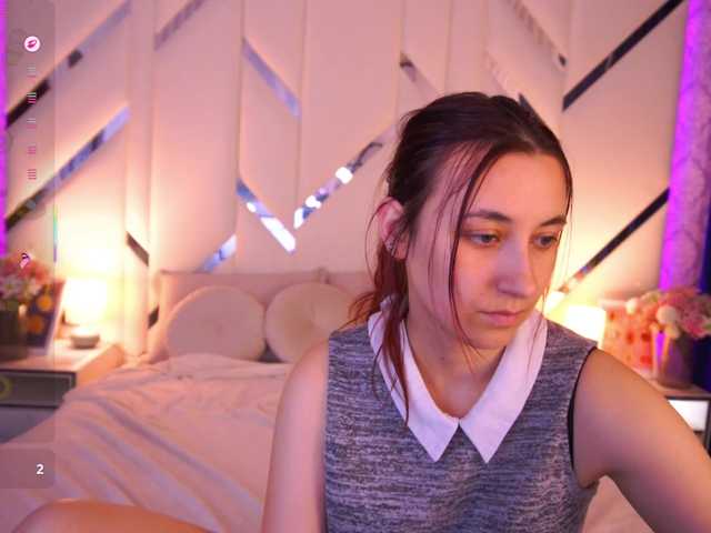 RoxyRayy live cam on BongaCams