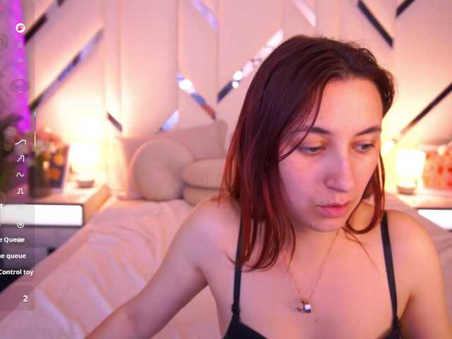 RoxyRayy live cam on BongaCams