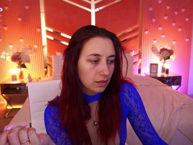 RoxyRayy live cam on BongaCams