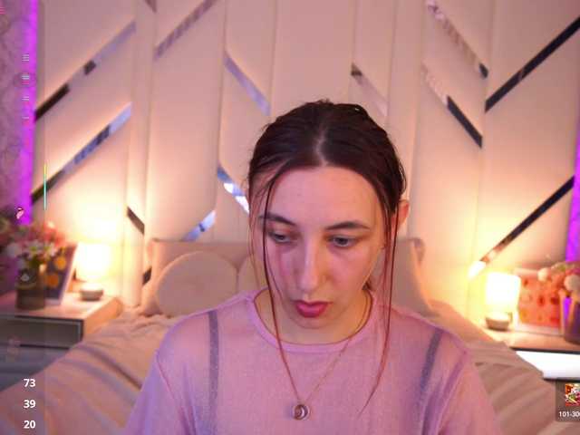 RoxyRayy live cam on BongaCams