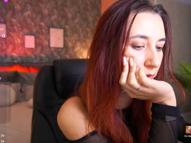 RoxyRayy live cam on BongaCams
