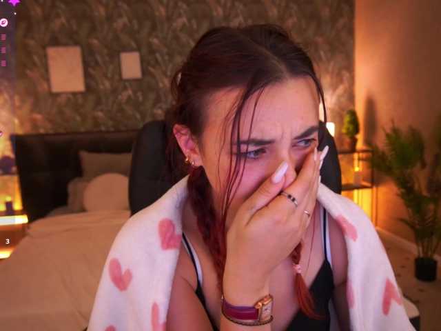 RoxyRayy live cam on BongaCams