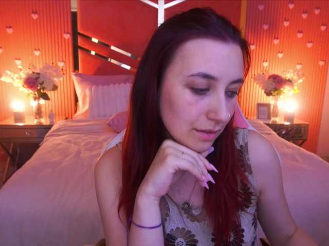 RoxyRayy live cam on BongaCams