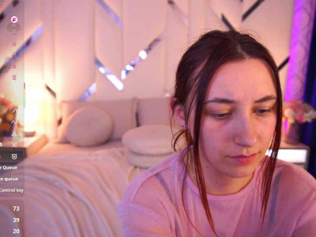 RoxyRayy live cam on BongaCams