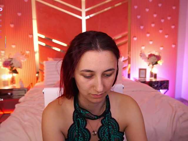 RoxyRayy live cam on BongaCams