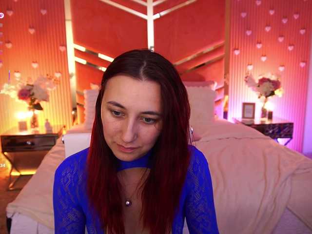 RoxyRayy live cam on BongaCams
