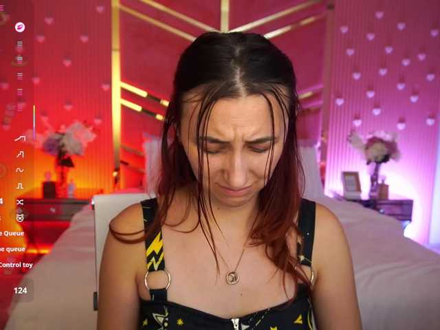 RoxyRayy live cam on BongaCams