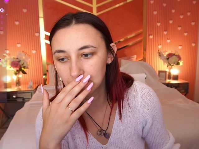 RoxyRayy live cam on BongaCams
