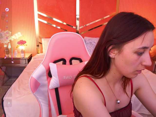 RoxyRayy live cam on BongaCams