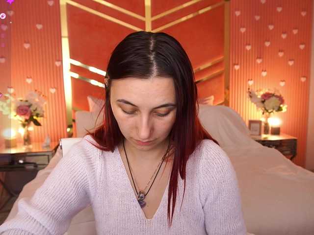 RoxyRayy live cam on BongaCams