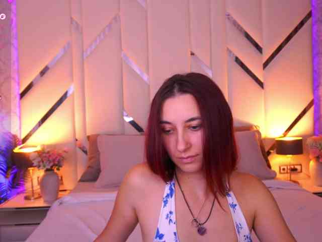 RoxyRayy webcam