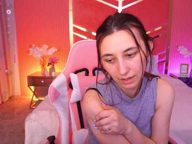 RoxyRayy webcam