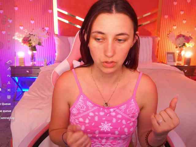 RoxyRayy webcam