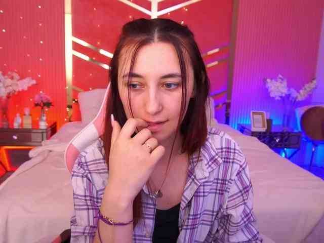 RoxyRayy webcam