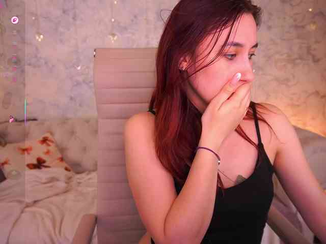 RoxyRayy webcam