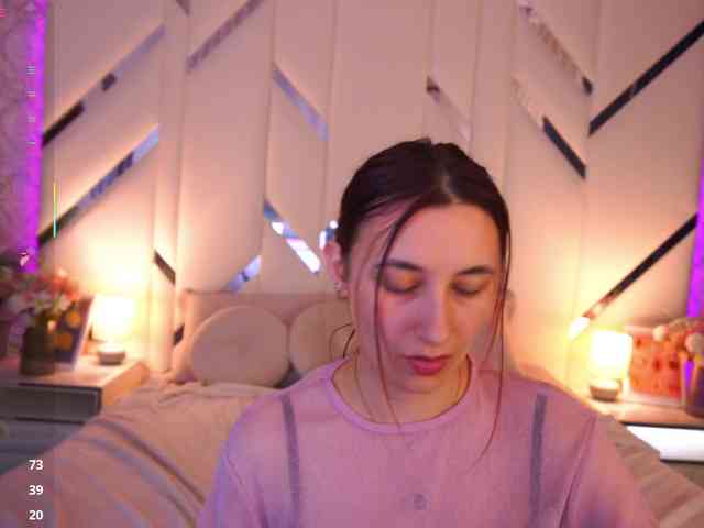 RoxyRayy webcam