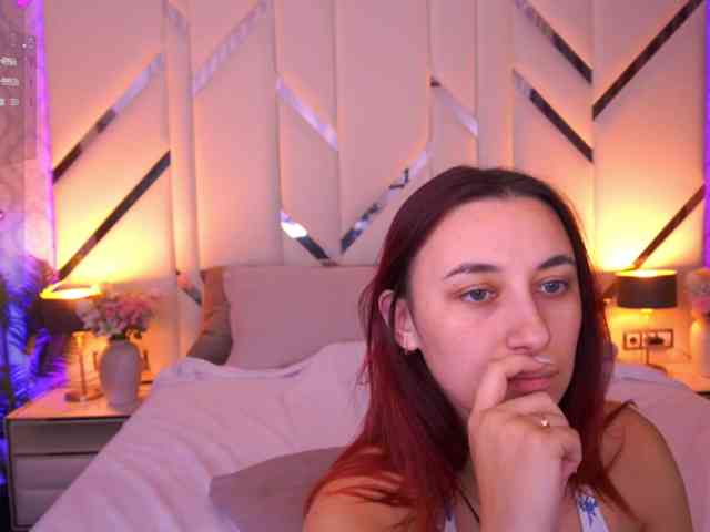 RoxyRayy webcam