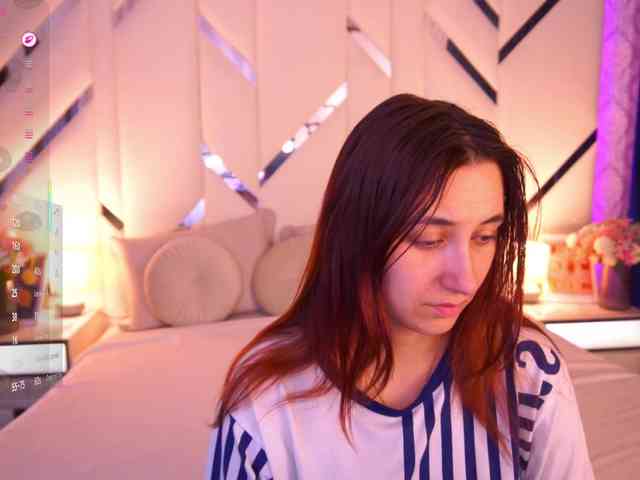 RoxyRayy webcam
