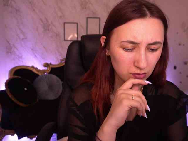 RoxyRayy webcam