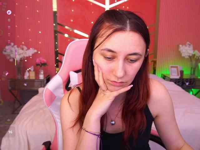 RoxyRayy webcam