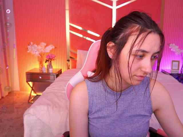 RoxyRayy webcam