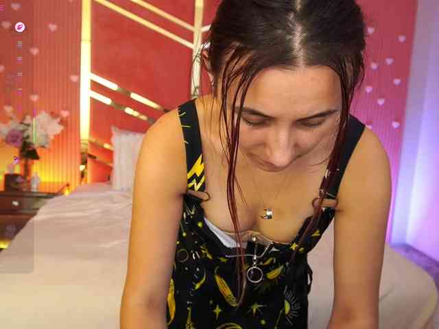RoxyRayy webcam