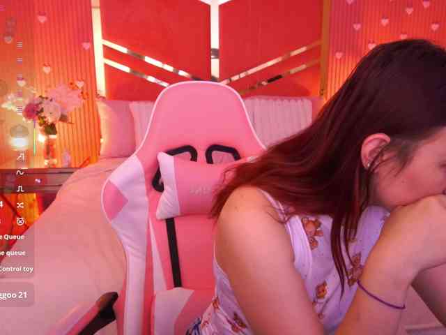 RoxyRayy webcam