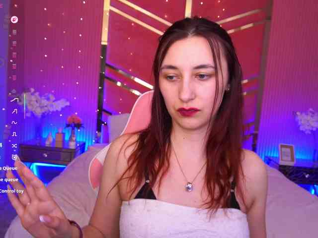 RoxyRayy webcam