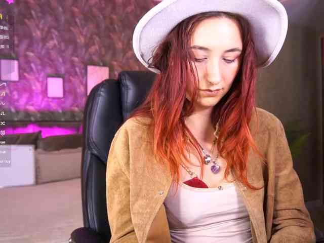 RoxyRayy webcam