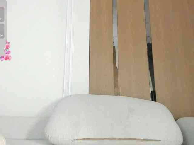 AnzuKim webcam